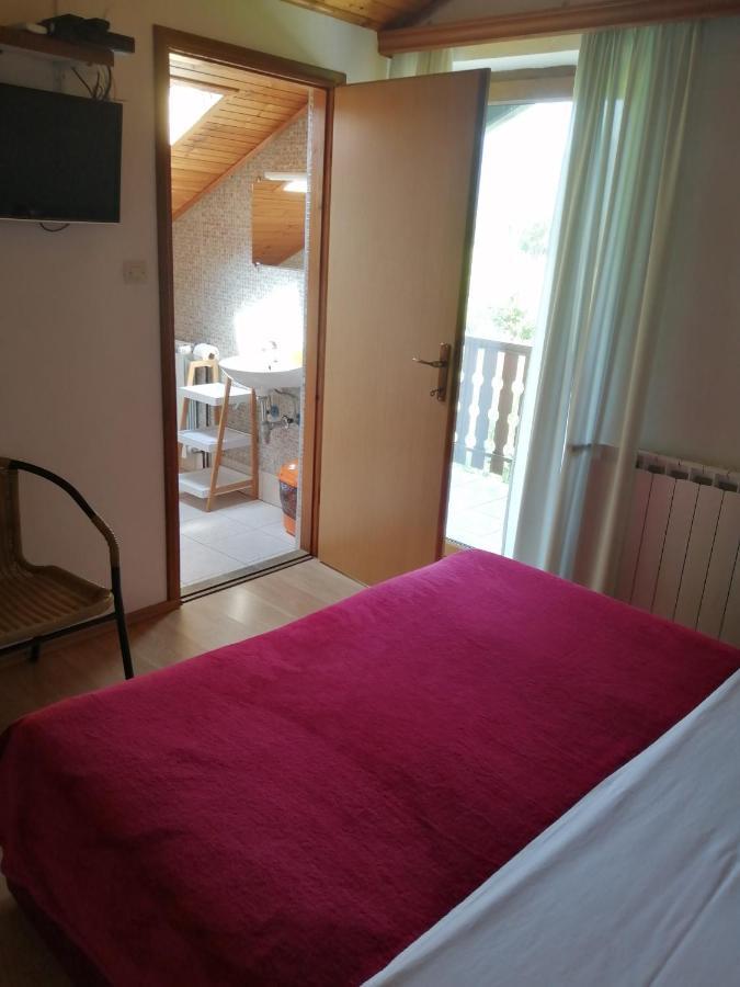 Guesthouse Zafran Smoljanac Exterior photo